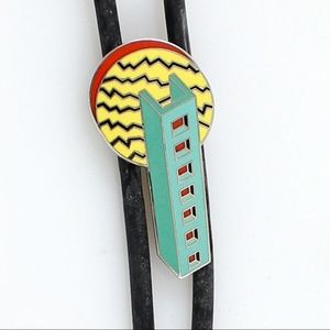 MEMPHIS DESIGNER–"STEPS 4" RUBBER BOLO TIE